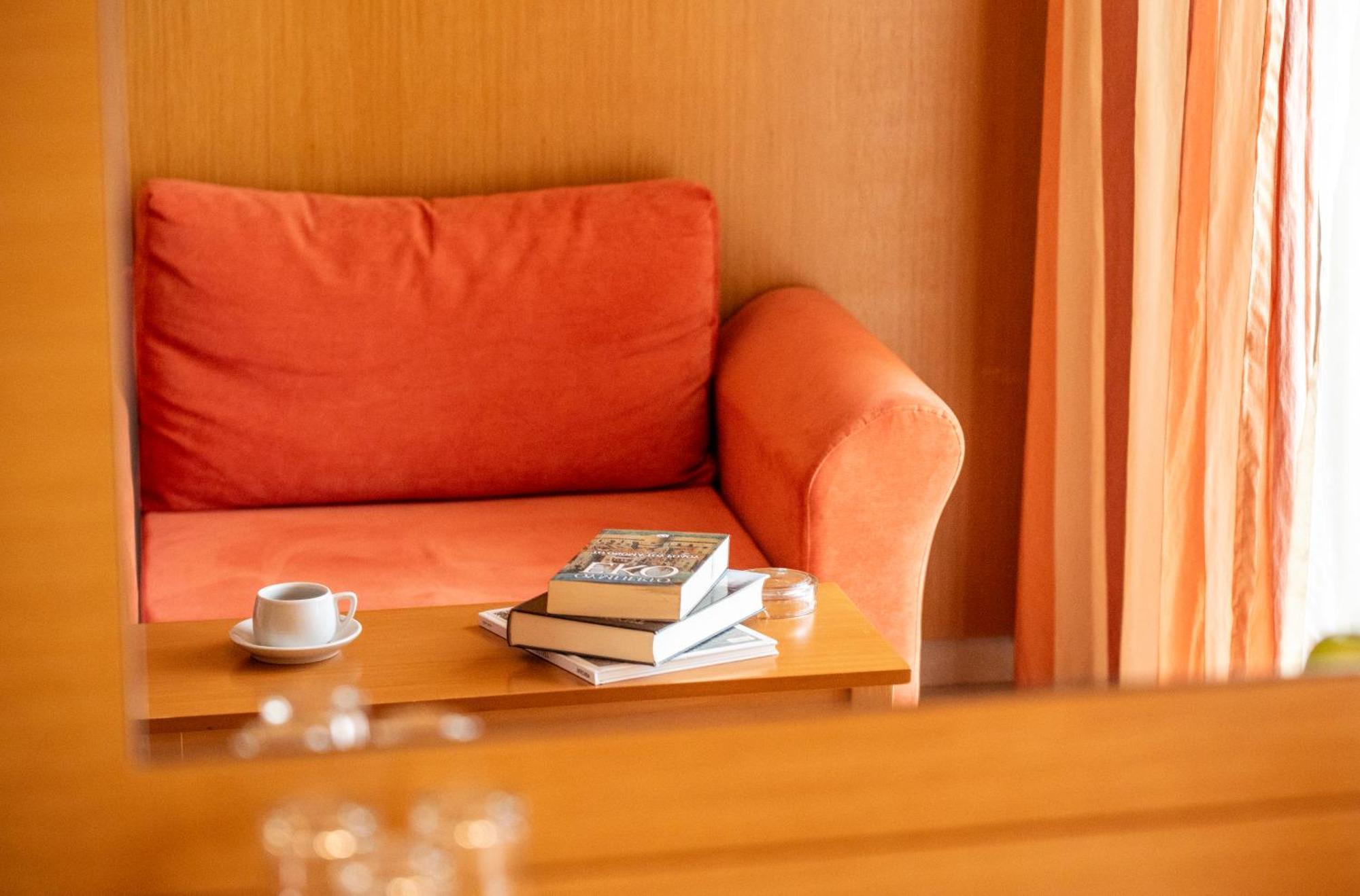 Evia Hotel & Suites Marmari  Экстерьер фото