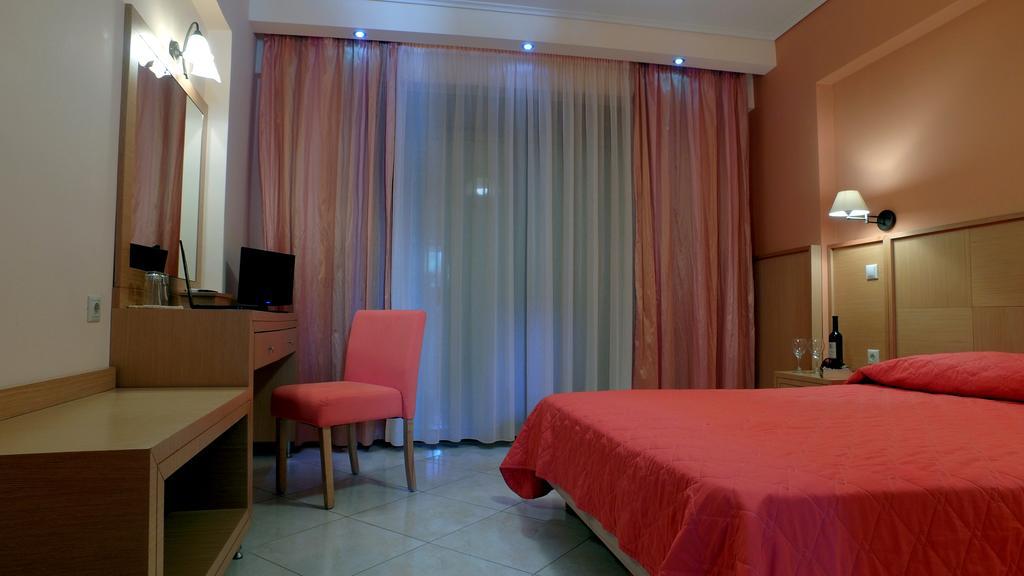 Evia Hotel & Suites Marmari  Экстерьер фото